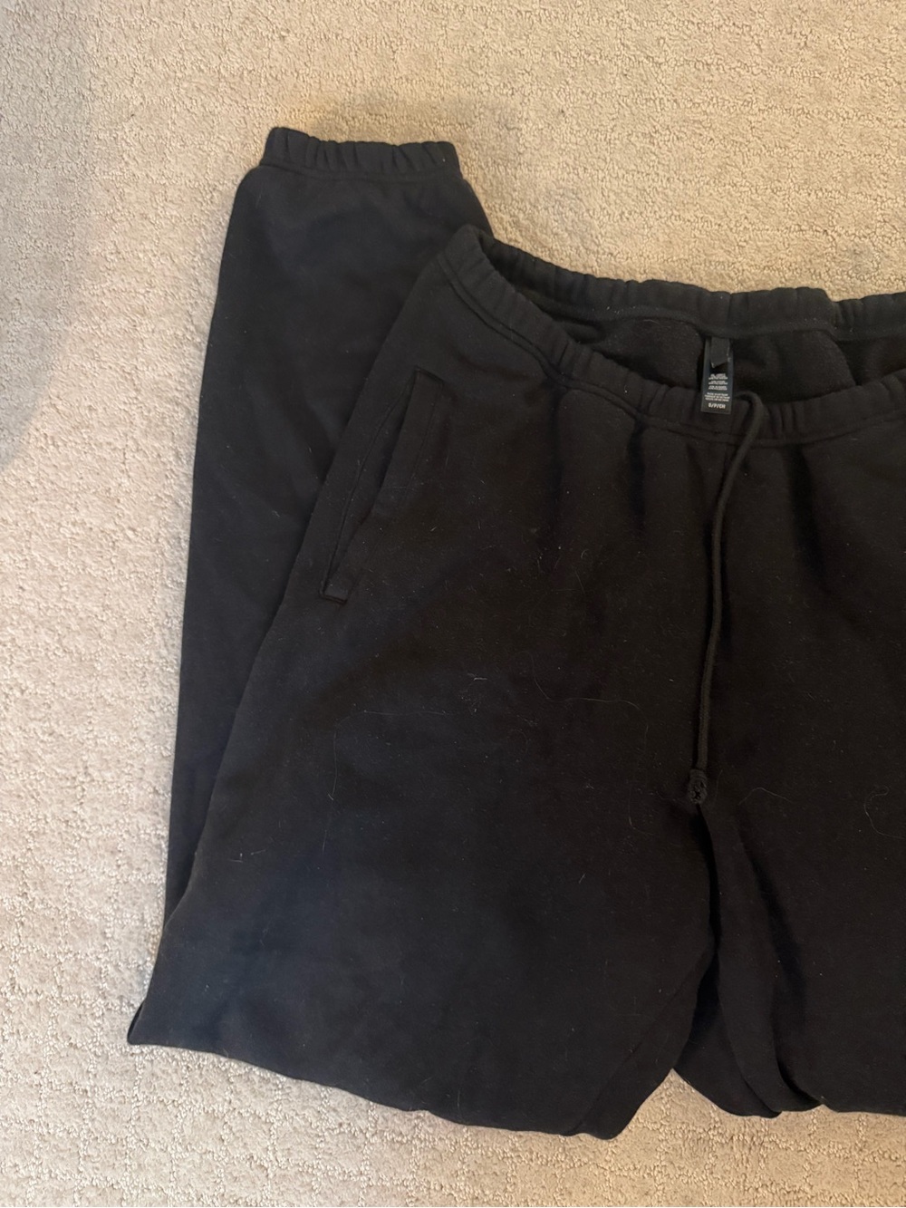 Black Skims Jogger - Picture 4 of 6